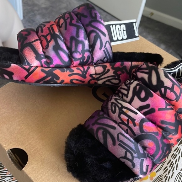 Ugg yeah puff graffiti wedge‎ slipper/shoe 5 - Picture 2 of 11